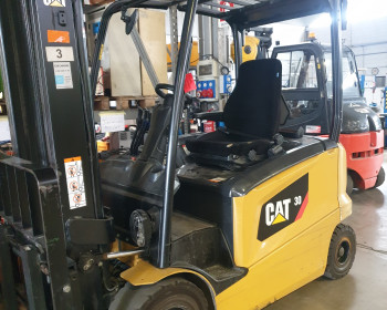 Caterpillar EP30N Caterpillar