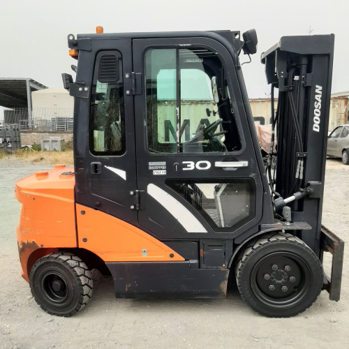 Doosan D30S-7