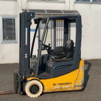 Jungheinrich EFG 215 - 6
