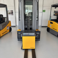 Jungheinrich EFG 430 - 1
