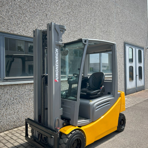 Jungheinrich EFG 320