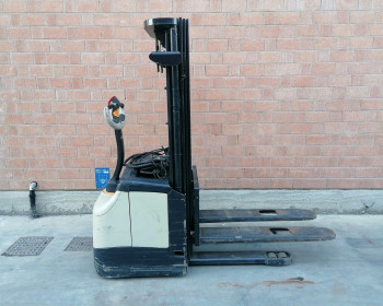 Crown ES 4000 1.6 TT  Crown