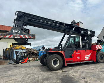 Reachstacker CVS F500RS3 Reachstacker CVS