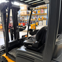 Jungheinrich EFG 320 - 3
