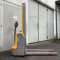 Jungheinrich EMC 110 - 29
