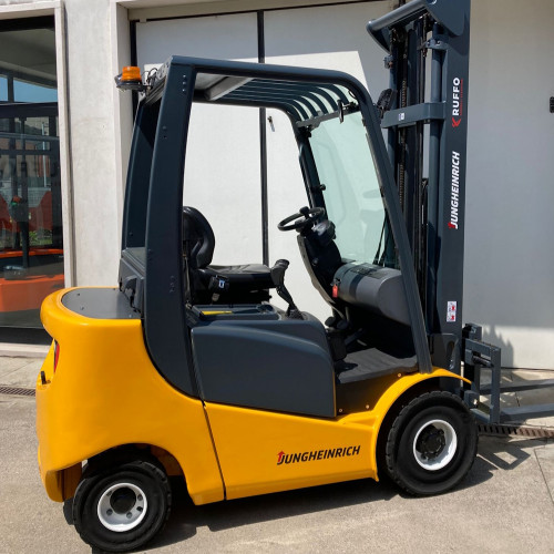 Jungheinrich DFG320 600DZ
