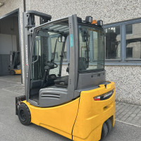Jungheinrich EFG 220 - 2