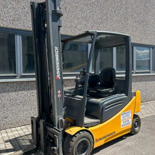 Jungheinrich EFG 320