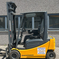 Jungheinrich EFG 320 - 1