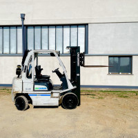 Unicarriers Y1D225Q Posizionatore forche - 3