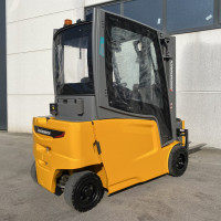 Jungheinrich EFG 320 - 4