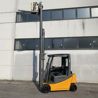 Jungheinrich EFG 320 - 8