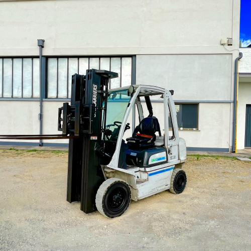 Unicarriers Y1D2A25Q  Posizionatore Forche
