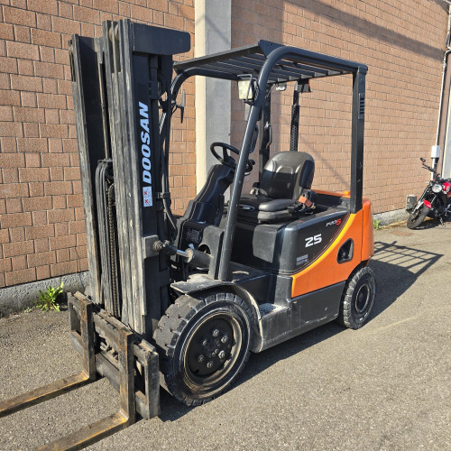 Doosan D25S-5