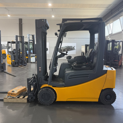 Jungheinrich EFG 320