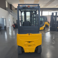 Jungheinrich EFG 320 - 1