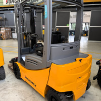 Jungheinrich EFG 320 - 2
