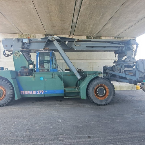 Reachstacker CVS 379.5PB