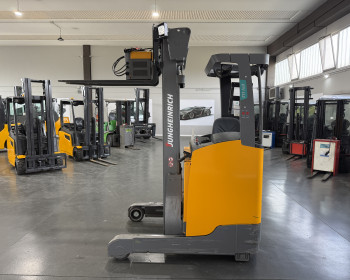 Carrelli retrattili Jungheinrich ETV 112 Jungheinrich ETV 112 Jungheinrich