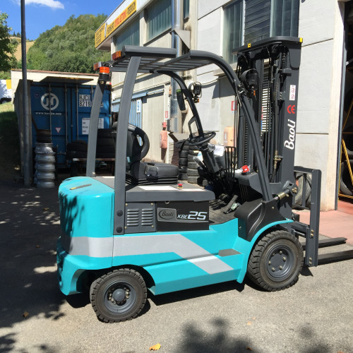 Carrelli frontali elettrici Baoli KBE 25 Baoli KBE 25
