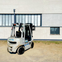 Unicarriers Y1D2A250   con Posizionatore - 1
