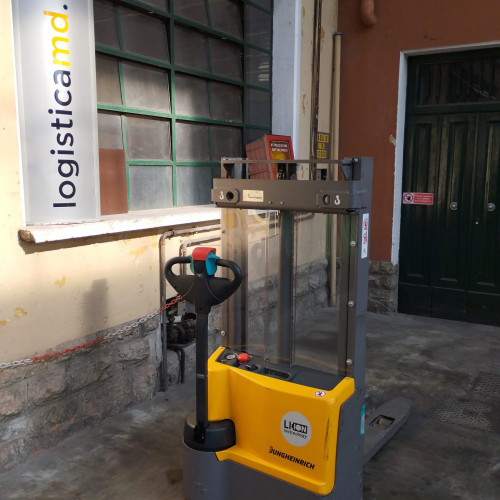 Stoccatori uomo a piedi Jungheinrich EJC M10-250ZT Jungheinrich EJC M10-250ZT