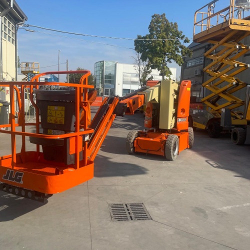 JLG E300AJP