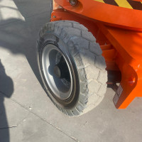 JLG E300AJP - 1
