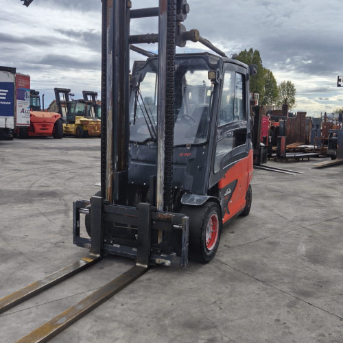 Carrelli frontali elettrici Linde E50HL-01/600 Linde E50HL-01/600