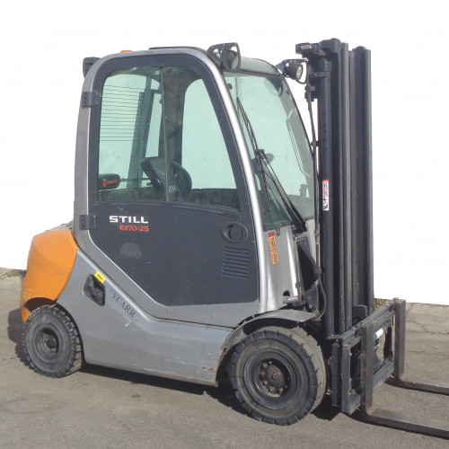 Carrelli frontali diesel Still RX 70-25 (motore traz. nuovo) Still RX 70-25 (motore traz. nuovo)