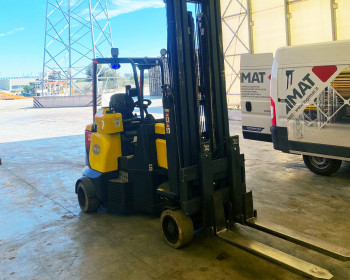 Carrelli trilaterali Aisle-Master AM30WHE Aisle-Master AM30WHE Aisle-Master