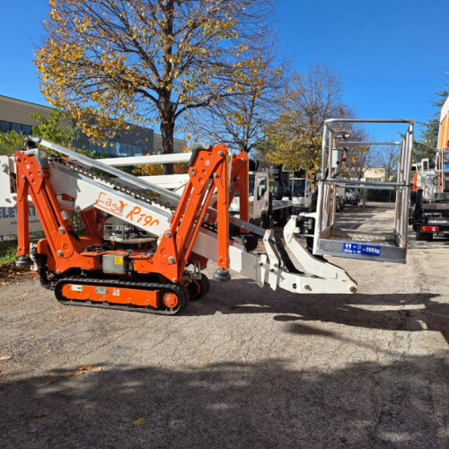 Piattaforme ragno cingolate Easy Lift R 190 Easy Lift R 190