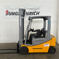 Jungheinrich EFG 320 - 1