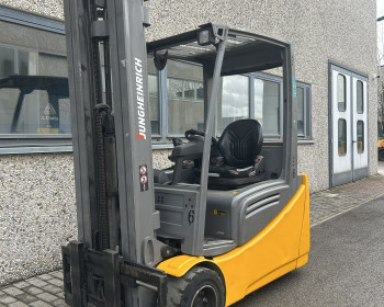 Jungheinrich EFG 218 Jungheinrich