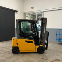 Jungheinrich EFG 320 - 1