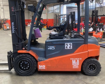 Toyota 8FBMT40 Toyota