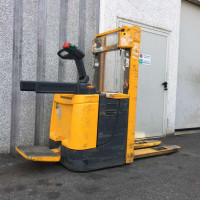 Jungheinrich ERC 214 - 8