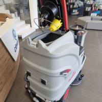 Comac Innova 75 B - 3