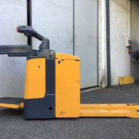 Jungheinrich ERE 120 - 9