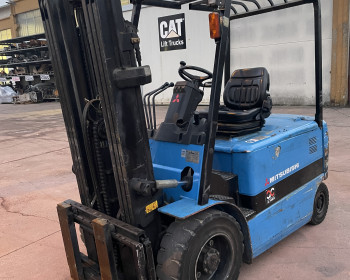 Cat Lift Truck EP30K Pac Cat Lift Truck