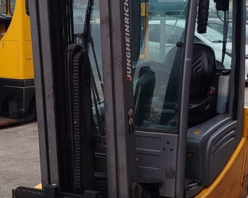 Jungheinrich EFG 215 Jungheinrich