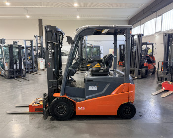 Toyota 8FBMT25 Toyota