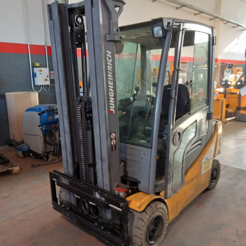 Jungheinrich EFG 320