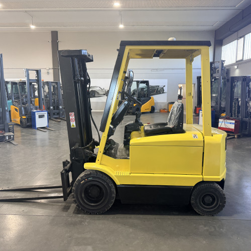 Hyster J2.50XM-717