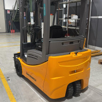 Jungheinrich EFG 220 - 2