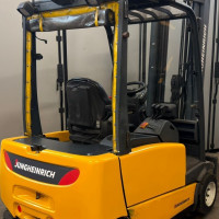 Jungheinrich EFG 320 - 1