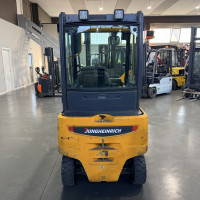 Jungheinrich EFG 320 - 1