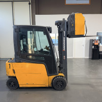 Jungheinrich EFG 320 - 2