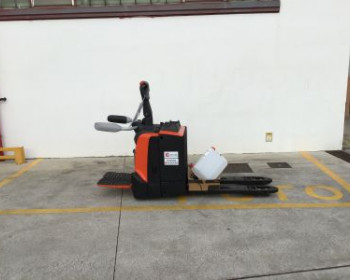 Toyota LEVIO LPE 200 Toyota