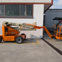 JLG E450AJ - 1
